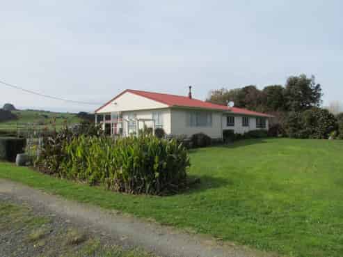 5802 State Highway 12, Arapohue