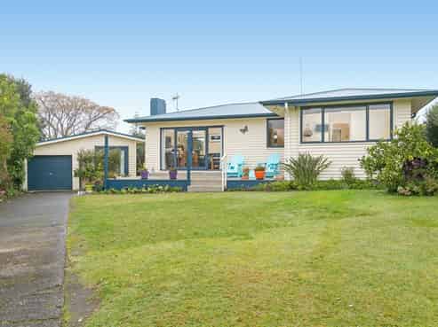 10 Seaforth Grove, Greerton
