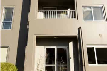 Office Building - City Fringe - For Sale Or Lease