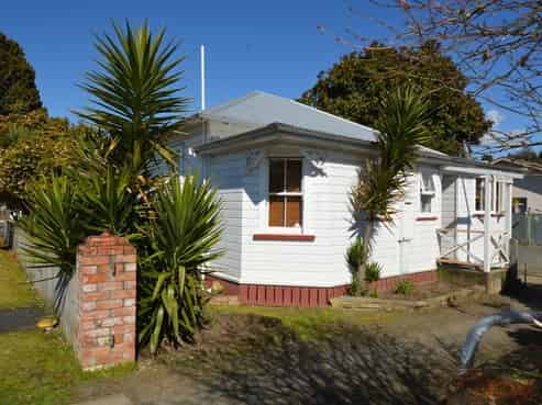8 Huia Street, Taumarunui