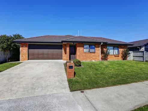 9 Whitney Place, Rototuna North