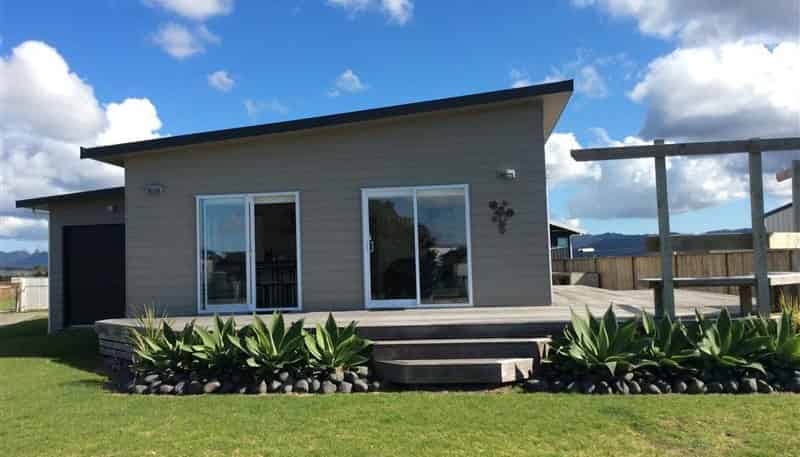 186 Ngaio Drive, Matarangi