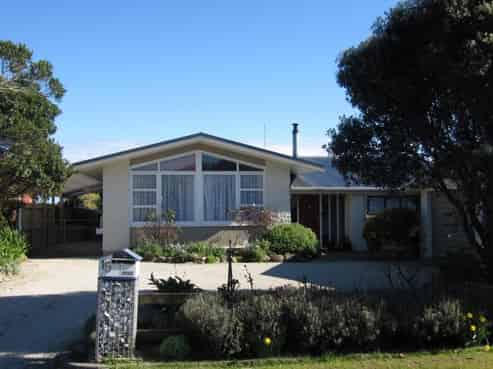 15 Keith Road, Paroa