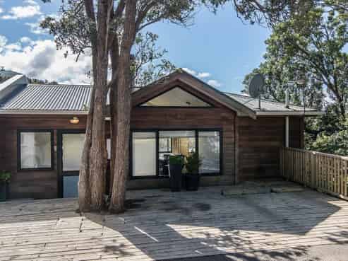 66F Balfour Street, Mornington