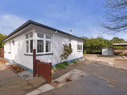 230 Annesbrook Drive, Wakatu