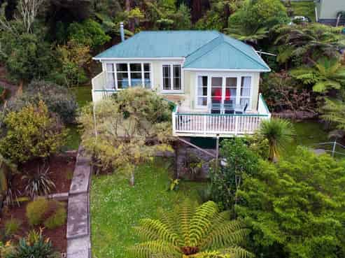 2B Foster Avenue, Huia
