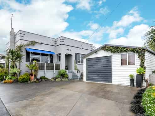 181 Tukapa Street, Westown