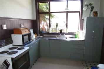 18 Thompson Street, Greymouth