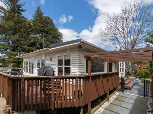 13 Nikau Street, Springfield