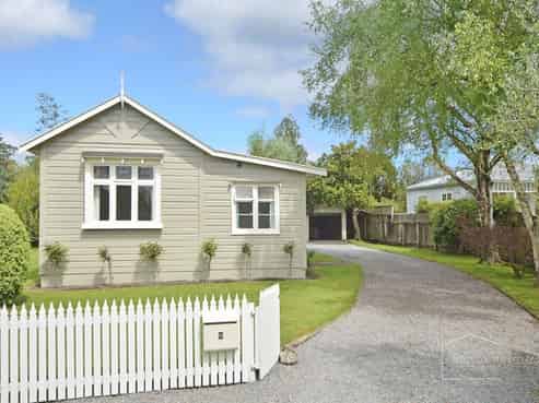 9 Yule Grove, Greytown