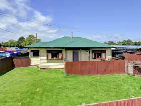 81 Sunshine Avenue, Te Rapa