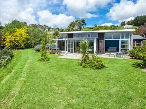 92 Withy Road, Manawahe