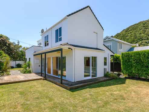 19 Miro Street, Eastbourne