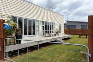 133 Kelly Jade Avenue, Matarangi