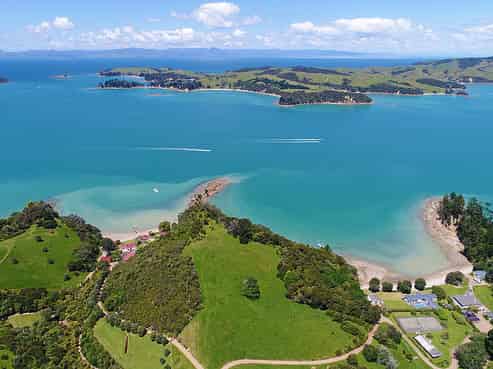 140 Cowes Bay Road, Waiheke Island