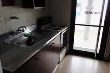 Woolston offices for lease - cheap