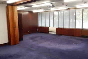 Woolston offices for lease - cheap