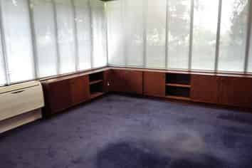 Woolston offices for lease - cheap