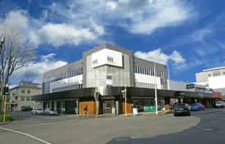 Highly Visible and Iconic