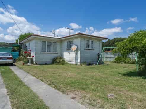 12 Miro Street, Mangakino