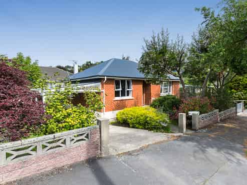 1 Centennial Avenue, Helensburgh