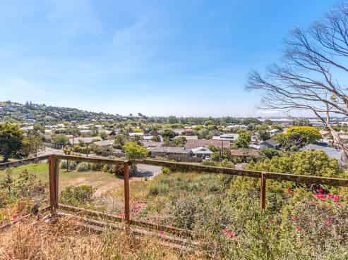 375 Port Hills Road, Hillsborough