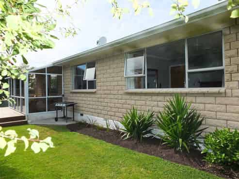 80 Mountain View Road, Glenwood