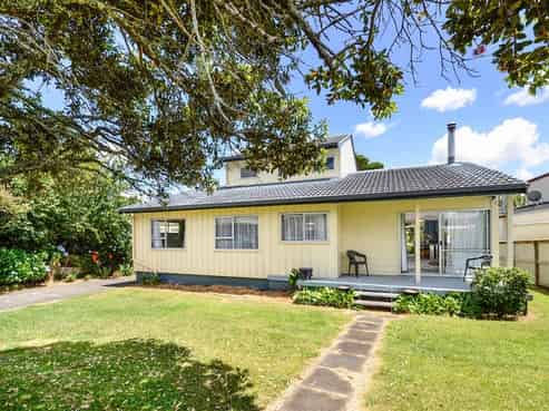 64 Ferry Parade, Herald Island