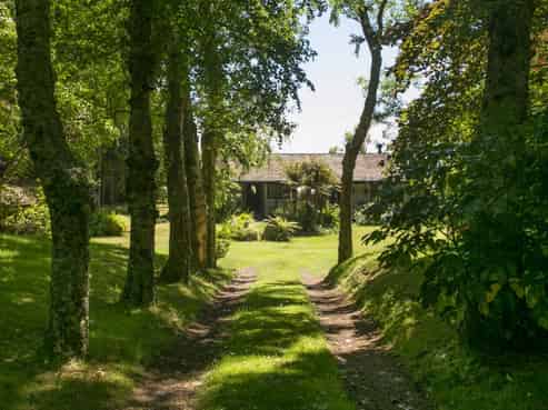 200 State Highway 1, Waitahanui