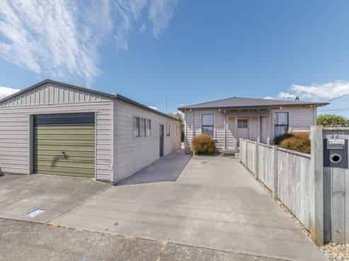 32 Cambridge Street, Milson