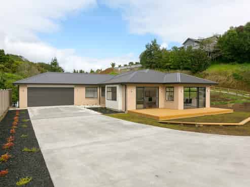 4 Fern Lane, Whalers Gate