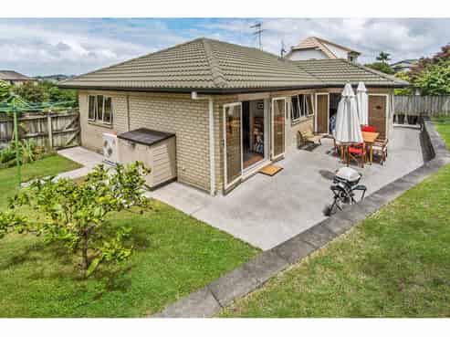 8 Tauranga Place, Orewa