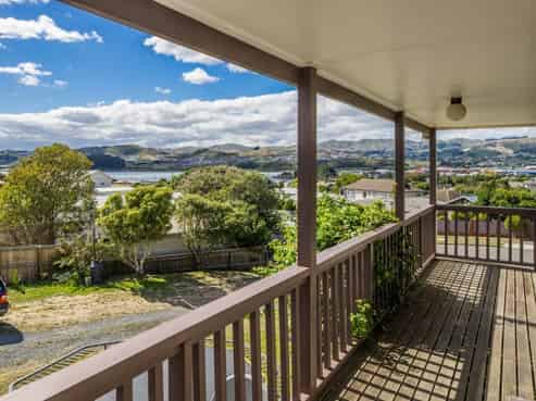 12 Chapel Street, Takapuwahia