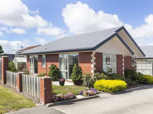 1/16 Third Street, Belfast