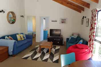 204B Williamson Road, Whangamata