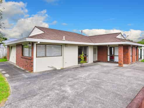 162 Carnoustie Drive, Wattle Downs