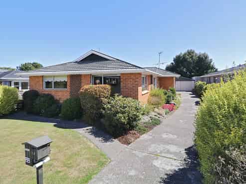 32 Elm Crescent, Gladstone
