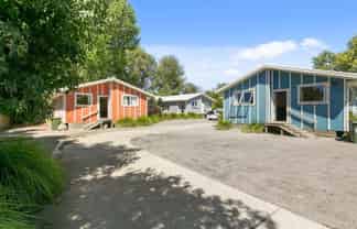 42A/C/D/E Olivine Street, Poike