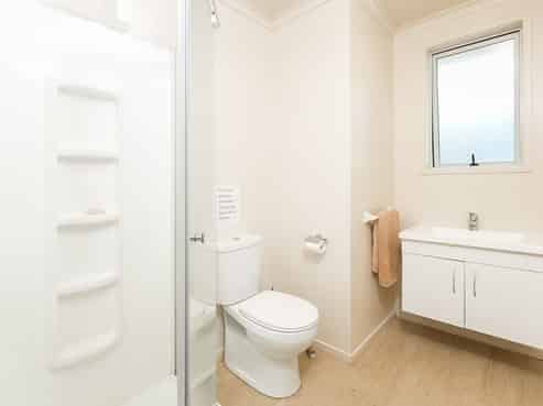 42A/C/D/E Olivine Street, Poike