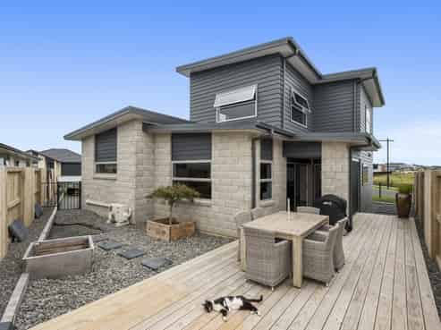 1 Loftus Place, Flagstaff