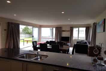 220B Given Ave, Whangamata