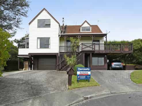 12 Roman Close, Silverstream