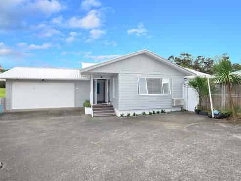 4/287 Vipond Road, Stanmore Bay