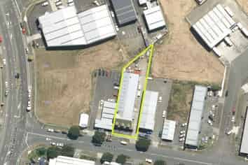 For Sale or Lease - Workshop & Yard