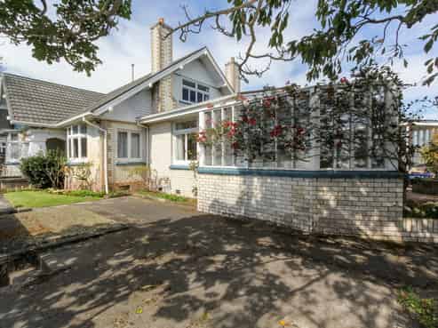 10 Mangorei Road, Strandon