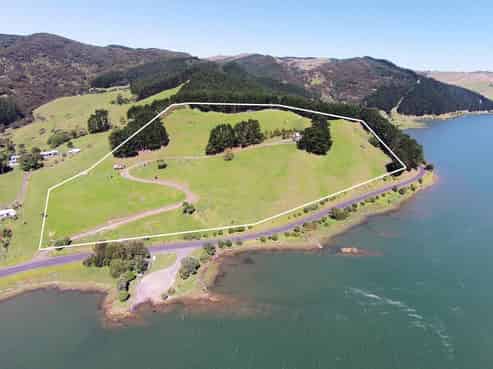 2191 Tuakau Bridge-port Waikato Road, Port Waikato