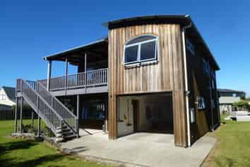 300B Mary Road, Whangamata