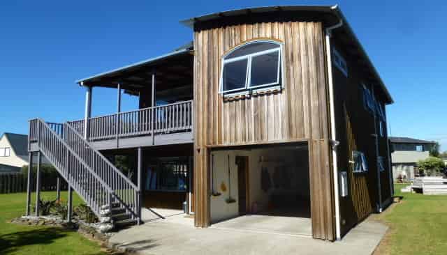 300B Mary Road, Whangamata