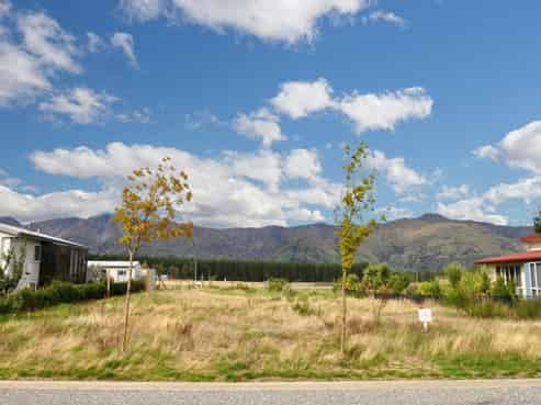 13 Bell Street, Lake Hawea