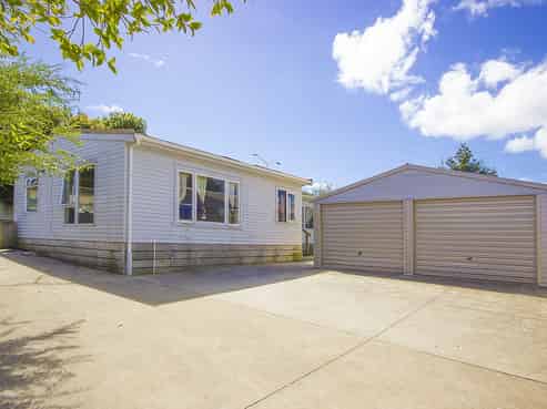 90A Alfriston Road, Manurewa East